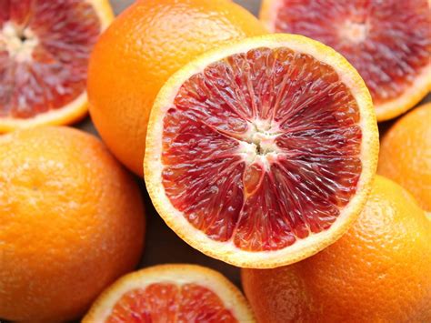 Orange Fruit - Types, Nutrition Facts & Health Benefits