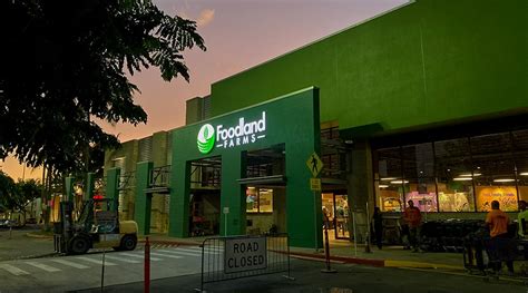 New Foodland Farms Pearl City is OMG