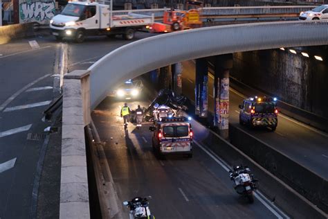 Rhône. Accident mortel à Lyon: la voiture s'envole, heurte un pont et s'écrase 8 mètres plus bas