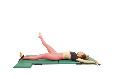 Thigh Stretch on the Mat | Online Pilates Classes