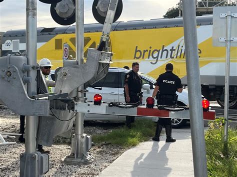 Brightline train, SUV collide in south Melbourne, 1 dead, 3 injured