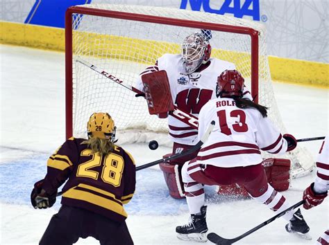 Wisconsin Badgers women's hockey team opens title defense on road in ...