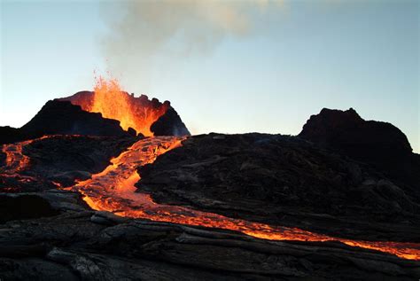 How Hot Is Lava? | Big island volcano, Hawaii tours, Volcano