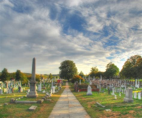 At Congressional Cemetery, a Solemn Tribute to Gay Servicemembers | DCist