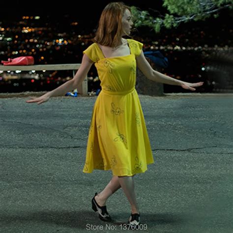 Görkemli elastikiyet Şık emma stone la la land yellow dress adıl ...