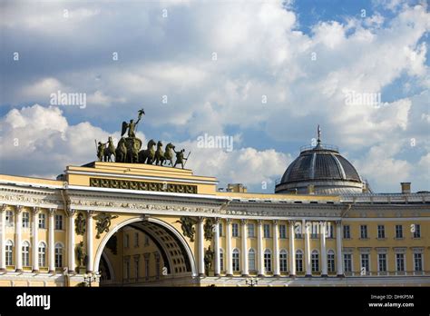 Saint Petersburg, palace square Stock Photo - Alamy