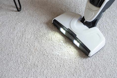 How to Clean and Deodorize Carpet With Baking Soda