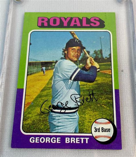 Lot - 1975 Topps #228 George Brett Kansas City Royals Rookie Card