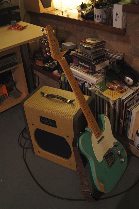 Fender 52 Reissue Telecaster & Swart Atomic Space Tone Amplifier | Guitar, Cool guitar, Guitar ...