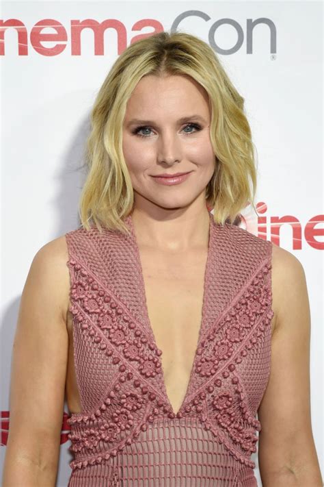 KRISTEN BELL at Cinemacon Big Acreen Achievement Awards in Las Vegas 04 ...