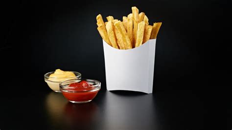 How Fast Food Restaurants Really Make Their French Fries Crispy