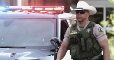 Sheriff's Deputies Sporting Cowboy Hats While On Patrol - CBS Los Angeles