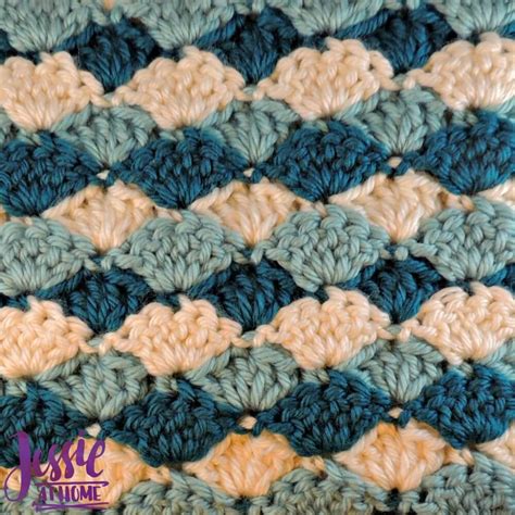 Crochet Shell Stitch Baby Blanket - Free Crochet Pattern - Jessie At Home