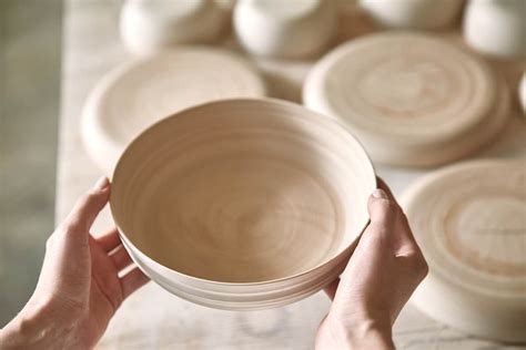 Stoneware Vs Earthenware - What's the Difference? - The Creative Folk