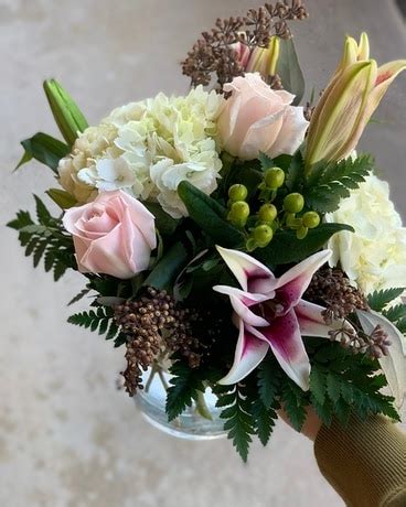 Virginia Beach Florist - Flower Delivery in Virginia Beach by Norfolk Florist