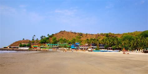 Arambol Beach [Video] – Travel Guide, Travel Tips, Places to Visit, Hotels and Villas to Stay