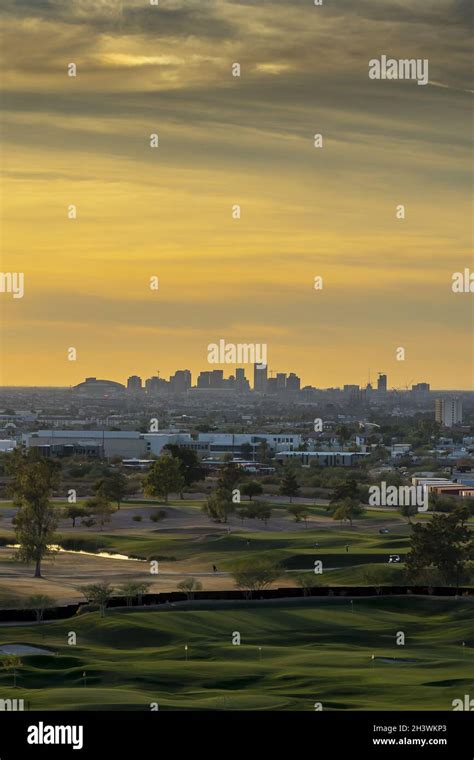 Phoenix arizona skyline night hi-res stock photography and images - Alamy