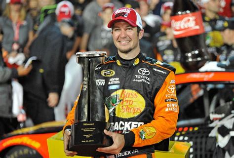 Martin Truex Jr. dominates NASCAR race in Charlotte | WKRC