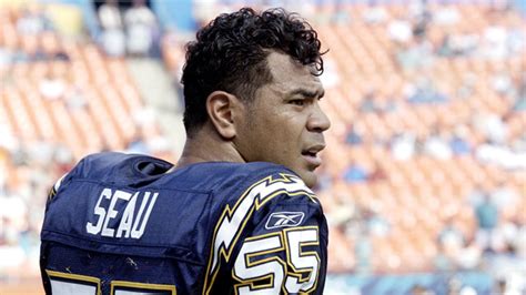 Junior Seau Dead: Case Highlights Questions of NFL Violence, Brain ...