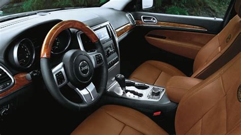 Jeep® Grand Cherokee Overland interior. | if Brian had a board... | P…