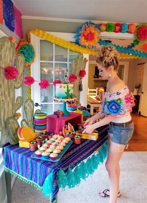 Mexican Fiesta Birthday Party Ideas | Photo 3 of 59 | Mexican birthday parties, Mexican fiesta ...