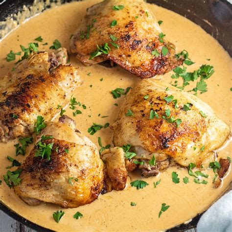 Cream Cheese Chicken (Easy Pan Seared Chicken in Creamy Sauce)