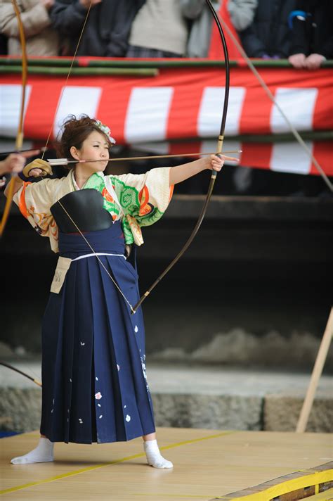 Jeffrey Friedl's Blog » Traditional Japanese Archery: More Ladies, Part 1