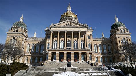 First major Democrat announces 2022 bid for Iowa governor