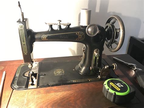 Need help identifying machine and parts - Quiltingboard Forums