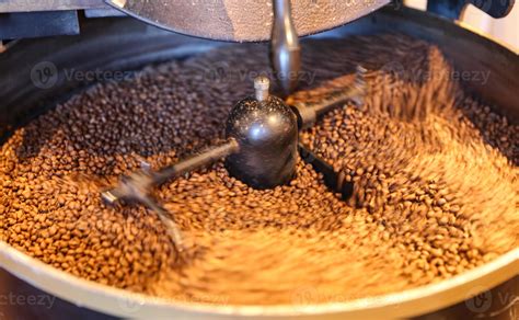 Green Coffee Beans Roasting 10294679 Stock Photo at Vecteezy