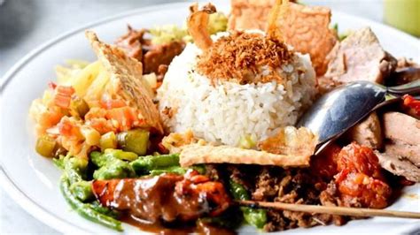 Nasi Campur Recipe: How to Make Homemade Nasi Campur