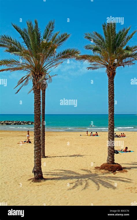 Beach at Marina di Ragusa, Sicily, Italy Stock Photo - Alamy