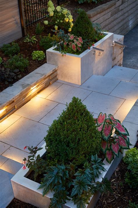 modern front entry planting modern planters (1) - Ted Lare - Design & Build