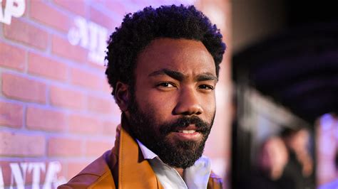 Childish Gambino Reimagines 'Redbone,' Surprises Beverly Hills Crowd ...