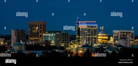 Close up of the Boise Idaho city skyline taken at night Stock Photo - Alamy