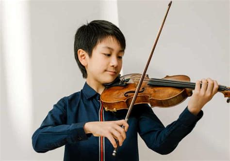 LỢI ÍCH CỦA VIỆC HỌC VIOLIN LÀ GÌ? - BẠN SẼ NGẠC NHIÊN KHI BIẾT NÓ ...