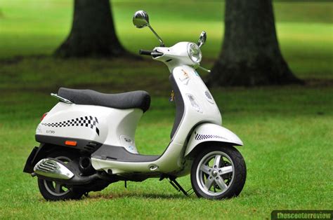 Vespa LX 50 2T - The Scooter Review