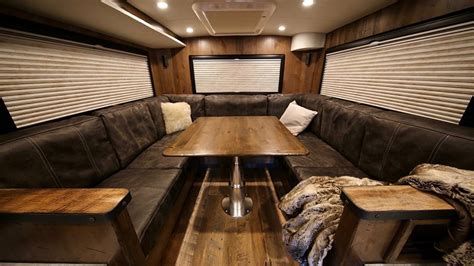 The EarthRoamer XV-HD is a Huge RV that Maximizes Space and Power