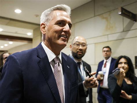 Kevin McCarthy faces early loyalty test in his bid for speaker : NPR