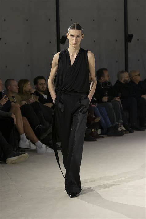 Saint Laurent FW23 Settles the Middle vs. Side Part Debate