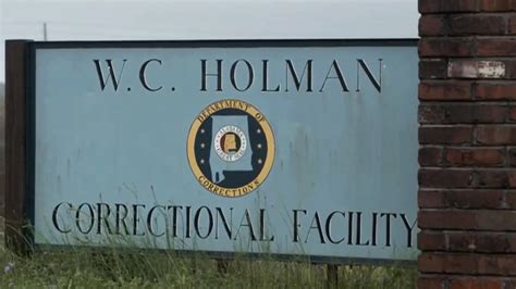 Alabama: Prison Guards Launched Work Strike Saturday at Holman | Democracy Now!