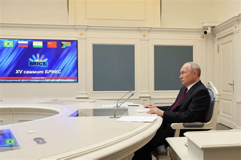 Putin has strange deep voice in address to BRICS summit – POLITICO