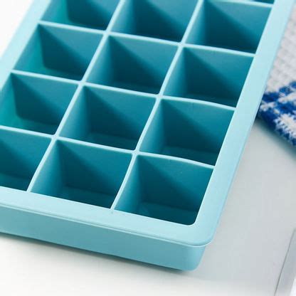 Buy Avon Silicone Brownie Cake Mould - 18x12x3 cm Online in Qatar | Homebox