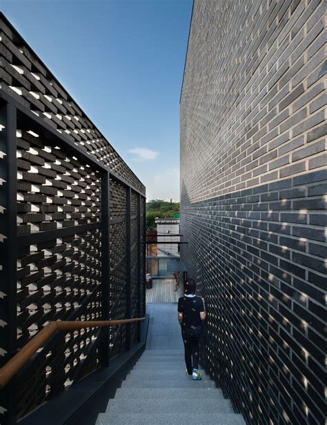 The Psychology of Color: 8 Jet Black Buildings Conveying Powerful Prestige - Architizer Journal