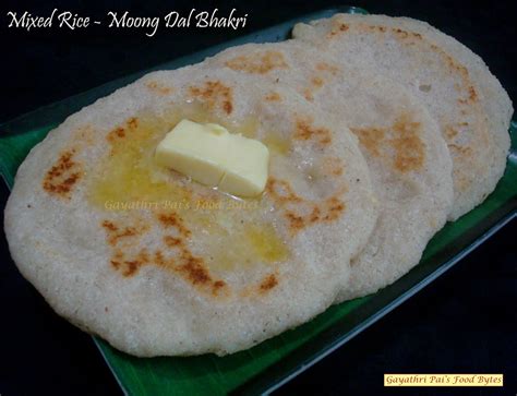 Gayathri Pai's Food Bytes: Mixed Rice ~ Moong Dal Bhakri With Hirwya Mirchi ~ Dhania Cha Thecha.