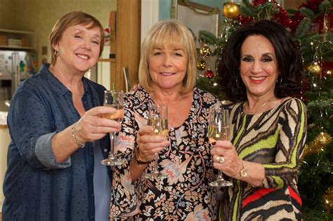 Birds of a Feather 'is axed by ITV after Pauline Quirke's bitter fallout with Linda Robson ...