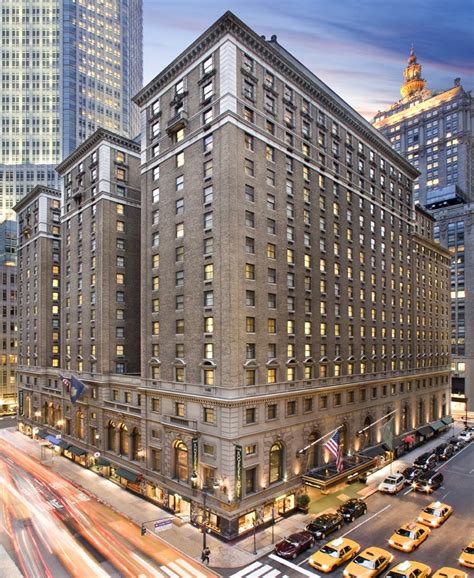 New York, fine di un'icona: chiude lo storico Roosevelt Hotel di ...