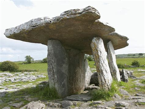 Ancient Irish tomb | Ancient ireland, Dolmen, Megalith