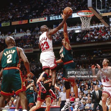 462 Michael Jordan 1996 Finals Stock Photos, High-Res Pictures, and ...