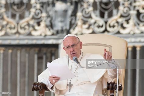 Pope Francis arrives for his weekly general audience in St. Peter's ...